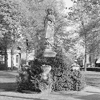 Standbeeld van Maria Onbevlekt Ontvangen