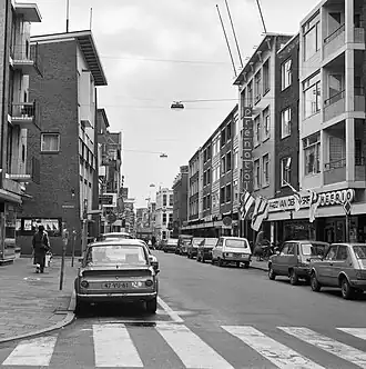 De Stoeldraaierrstraat, vanaf de Zwanestraat richting Akerkhof, 1980