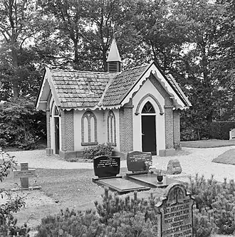 Baarhuisje in Kallenkote