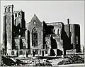 De gehavende kerk in 1945