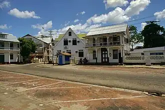 Straatbeeld en afslag Kromme Elleboogstraat, 1997
