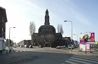 De straat, bij de Julianakerk