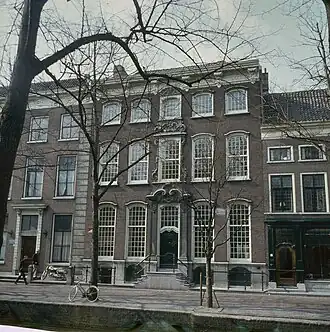 De sociëteit in 2005