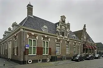 Hof van Sonoy aan de Veerstraat 1