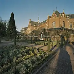 Tuinaanleg bij entree