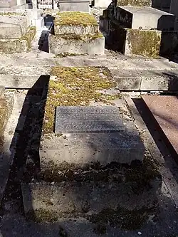 Graf op het cimetière du Père-Lachaise, Parijs