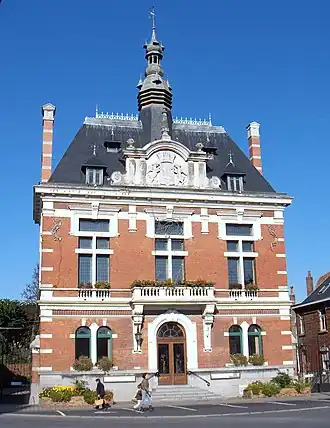 Gemeentehuis van Pérenchies uit 1931