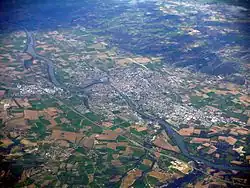 Gezicht op Bourg de Péage (links) en Romans sur Isère (rechts)