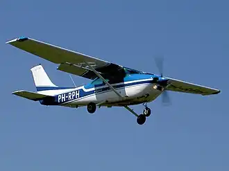 Cessna 182 PH-RPH van de Dienst Luchtvaartpolitie