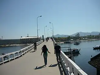 De brug Ponte da Ilha dos Valadares in Paranaguá