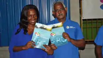 Joan Nibte en Gerold Sewcharan in 2019 bij de presentatie van het 25-jarenplan van PRO