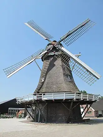 De Hoop in 2012 na het verwijderen van de loods achter de molen