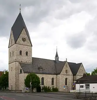 Johannes-de-Doperkerk, Wewer (1885; toren gedeeltelijk 12e- of 13e-eeuws)