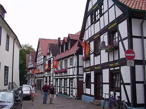 Vakwerkhuizen, Auf den Dielen