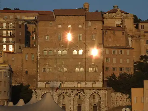 Palazzo degli Anziani (Paleis van de Ouderen)