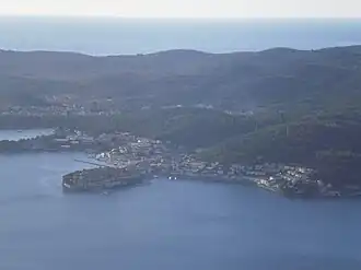 Korčula-Stad panorama van Pelješac