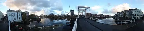 Panorama van de Rembrandtbrug en het Galgewater