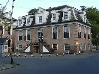 Achterzijde van het gebouw van het Hof van Justitie