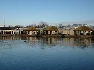 Vooraanzicht Market Dome Center Parcs Limburgse Peel