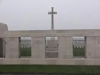 Toegang en naamsteen