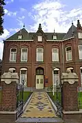 Pastorie in neogotische stijl
