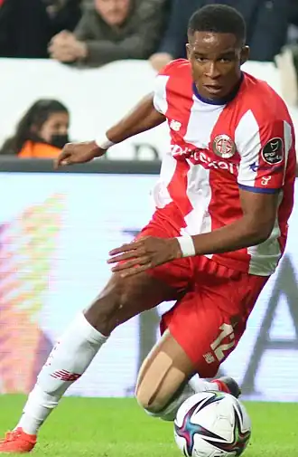 Mukairu in 2021 als speler van Antalyaspor