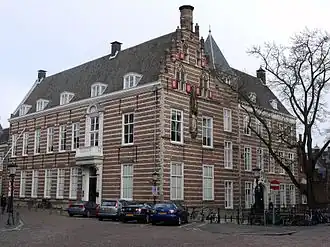 Paushuize gezien vanaf de Nieuwegracht