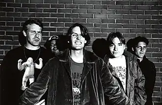 Pavement in 1993. Van links naar rechts: Bob Nastanovich, Gary Young, Stephen Malkmus, Mark Ibold en Scott Kannberg.
