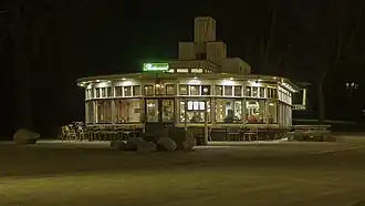 Paviljoen Noorderplantsoen bij avond.