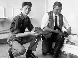 Peer Krom (l.) en Bob Glendenning (1923)