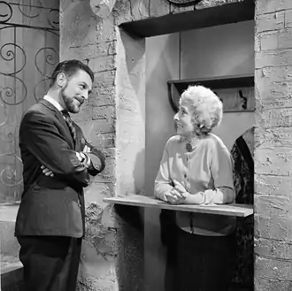 Enny Mols-de Leeuwe in Mens durf te leven met Wim Ibo (ca. 1965)