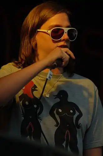 De leadzanger van Le Le: Pepijn Lanen