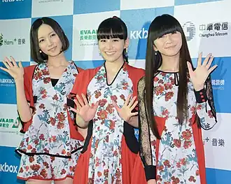Perfume in 2014. Van links naar rechts: Nocchi, A~chan en Kashiyuka
