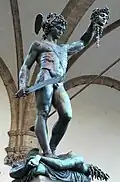 Perseus met het hoofd van Medusa, bronzen beeld door Benvenuto Cellini (1545–1554) in de Loggia dei Lanzi te Florence.