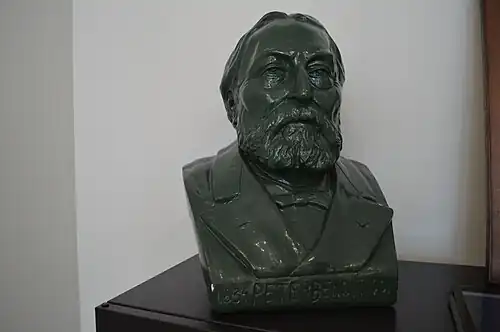 Buste van Peter Benoit