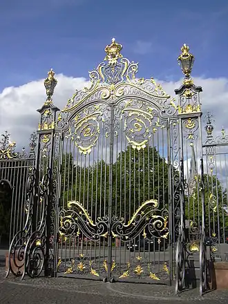 Toegangspoort Schloss Philippsruhe.