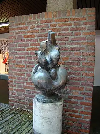 Phoenix (brons) van Jean Houben (1976)