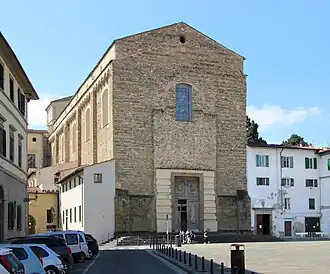 Voorkant van de kerk