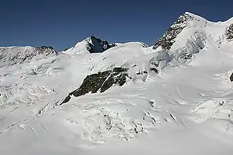 De Gletscherhorn links van het midden