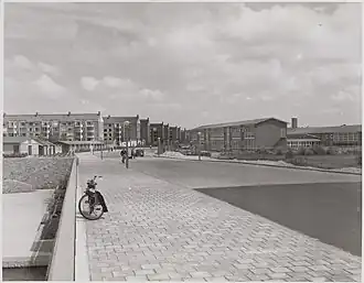 Het terras bij de brug, 12 juli 1960