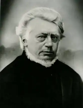 mr. P. Brongers, burgemeester van Eenrum en Leens