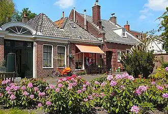 Pieternellagasthuis, met links de uitgang