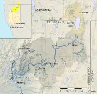 Kaart van het stroomgebied van de Pit in Noordoost-Californië. Vroeger liep het water van Goose Lake soms over in de Pit, maar nu wordt het meer als endoreïsch beschouwd.