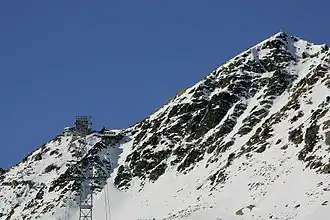 Piz Nair met skiliftstation