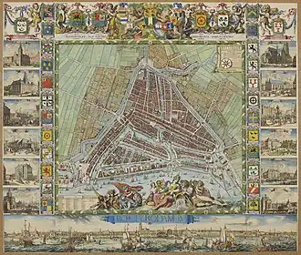 Kaart van Rotterdam, gemaakt door De Vou & De Hooghe omstreeks 1694. Afgebeeld is de toenmalige stad tussen Coolsingel, Goudsesingel en Nieuwe Maas. Boven de kaart staan de heraldieke wapens van regenten en ambtsdragers. Links en rechts van de kaart staan twaalf stadsgezichten. Onder de kaart staat een stadspanorama.