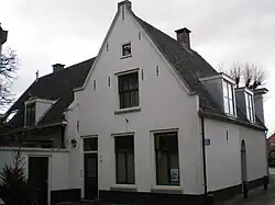 Plein 16 hoek Koningin Julianastraat te Houten in Nederland (rijksmonument)