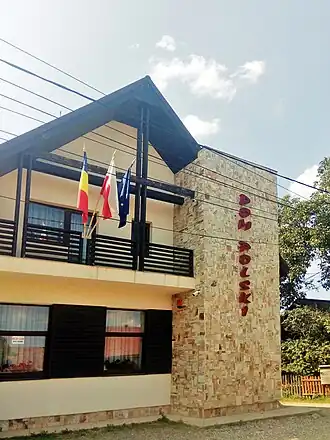 Dom Polski in het dorp Plesza (Pleşa)