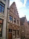 Hoekhuis met trapgevel