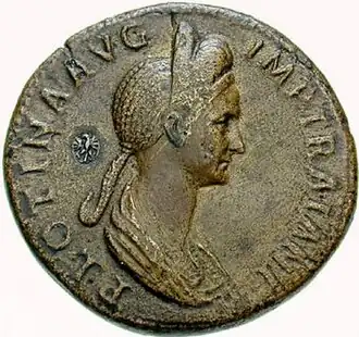 Portret van Plotina op een sestertie. Foto: Classical Numismatic Group, Inc. (CNG).