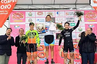 Arlenis Sierra op het podium in 2017